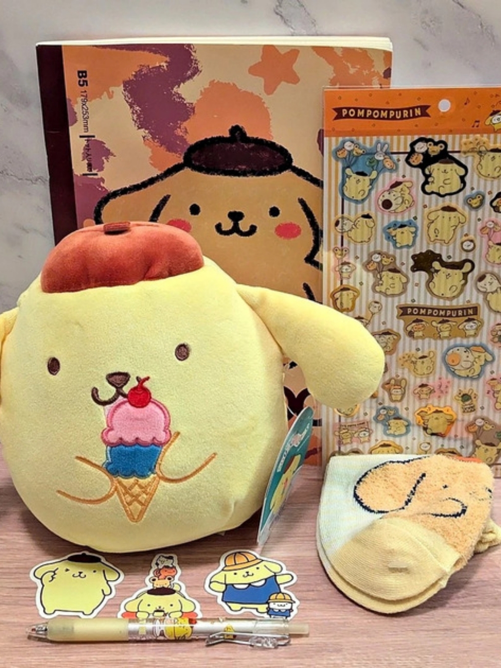 Sanrio Pompompurin Plush Bundle